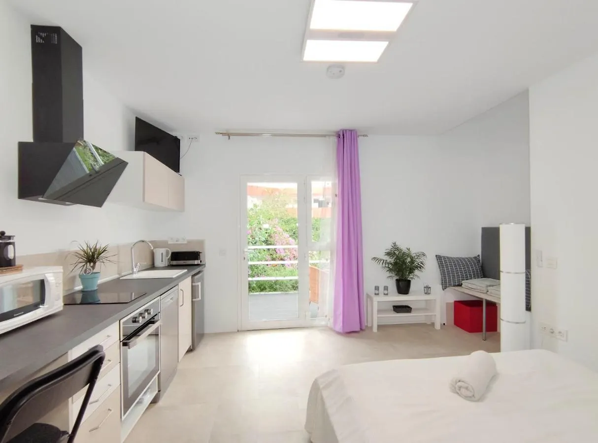 Fantastico Apartments Ruhige Top-Lage, Balkon Oder Terrasse, Gratis Parkplatz & Klimaanlage, Ideal Fuer Paare Und Alleinreisende Puerto de la Cruz